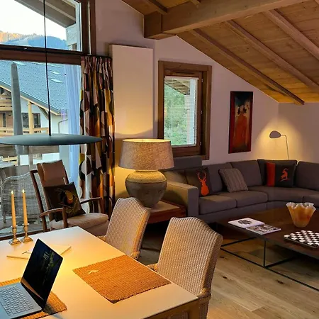 Luxury Penthouse With Mont Blanc Views In Prázdninový dům